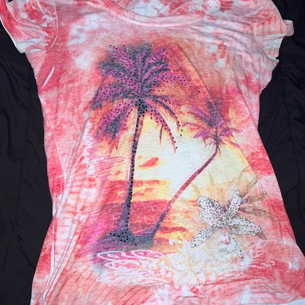 Maurice’s shirt